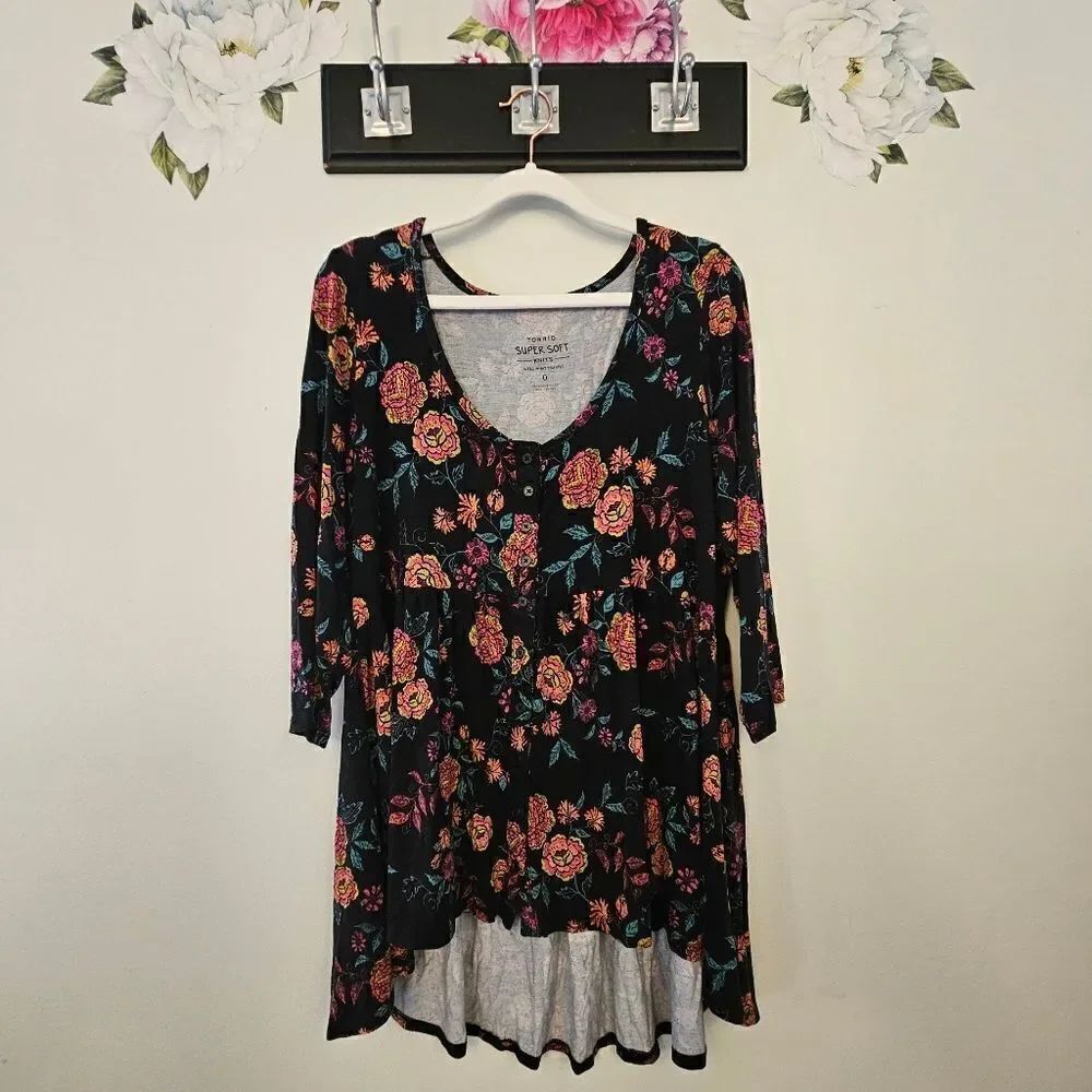 Torrid Babydoll Super Soft Button-Front 3/4 Sleeve Top